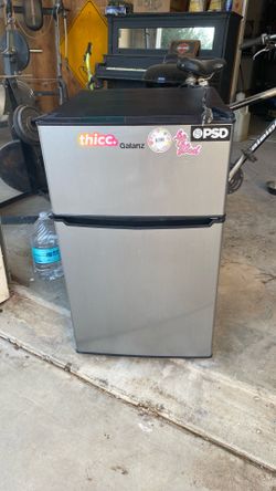 Mini fridge