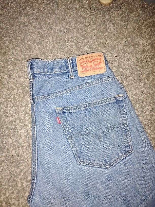 Levis Jeans
