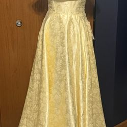 B Darlin Yellow Dress - NWT - Size 3/4