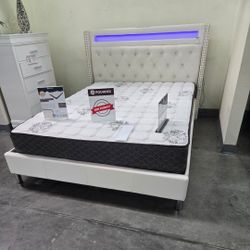 Queen Bed Frame With Mattress 