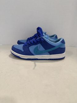 Blue raspberry Nike SB Dunk low Size M 5