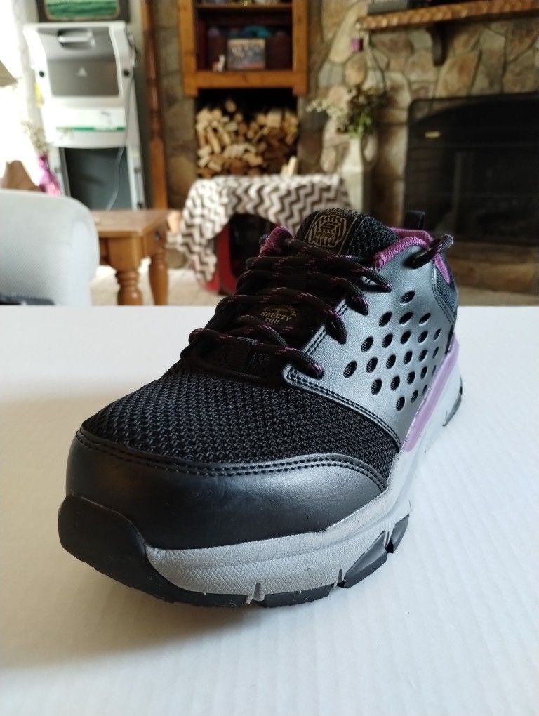 (Size-8.5) Brand New, Women's skechers work shoes super lightweight astm F2412/2413-11
New