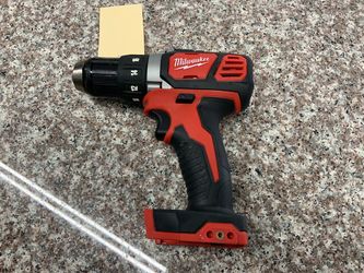 Milwaukee 18v 1/2” drill/driver