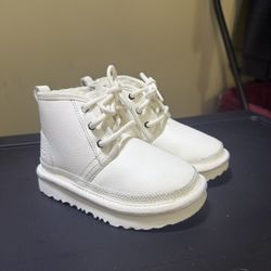 UGG Boot Shoes Toddler Size 9