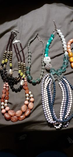 Women's accessories. New and barely worn