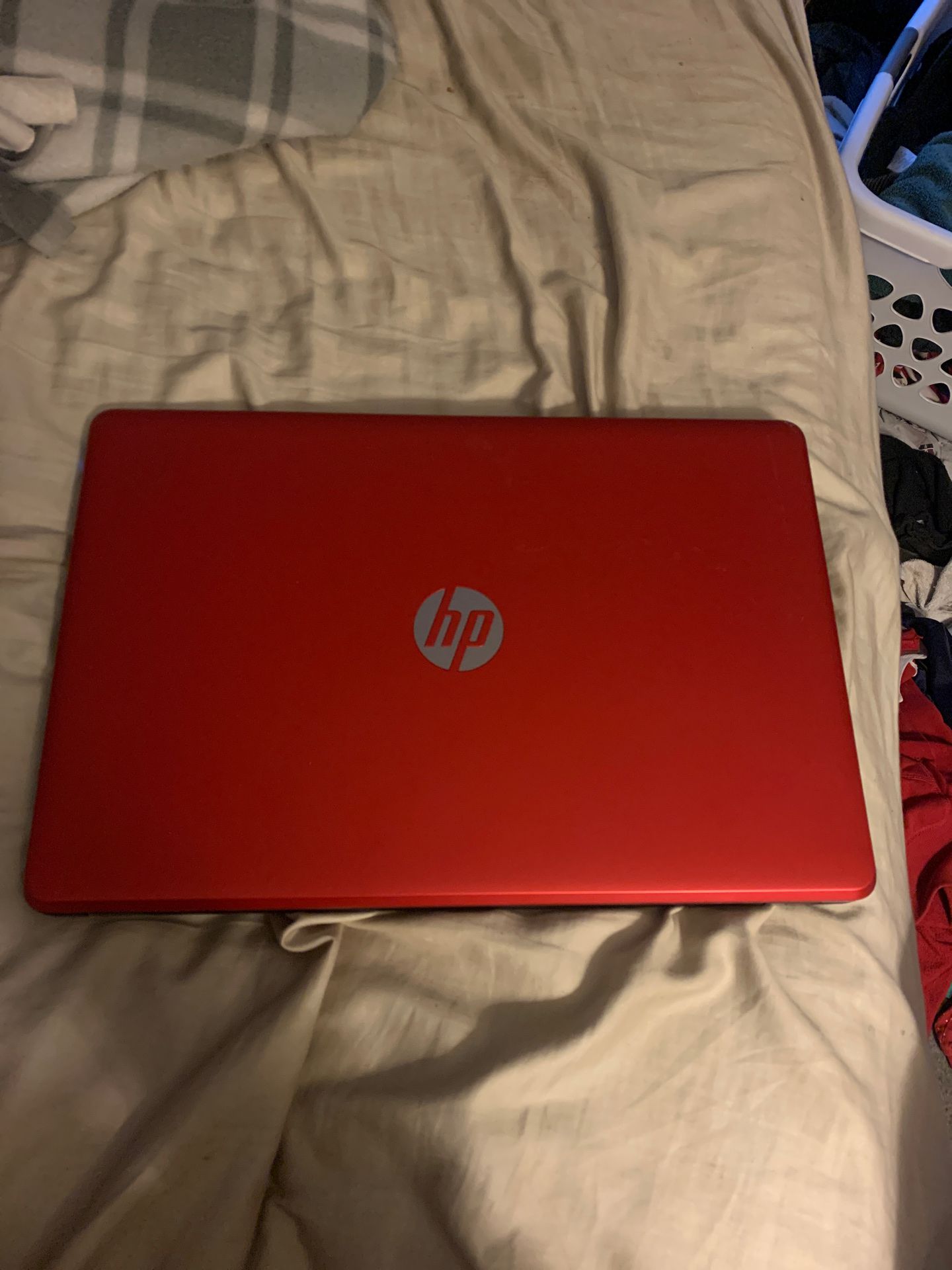 HP touch screen laptop 15.6”