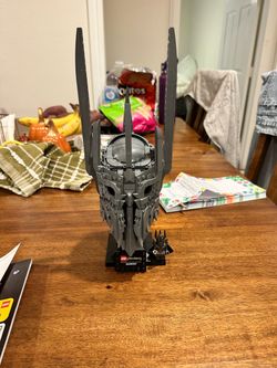 LEGO Lord of the Rings Sauron Helmet Set