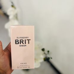 🔥 Burberry Brit Sheer (100ml) - In Stock Now!
