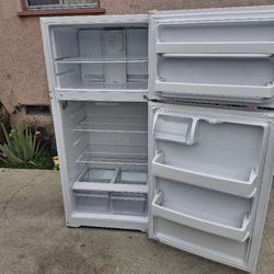 Hotpoint Refrigerator 