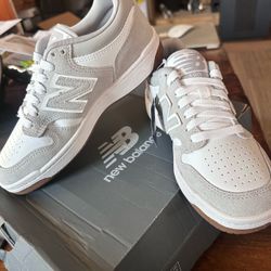 ♥️♥️Brand New 480 NEW BALANCE Tennis Shoes Size 61/2 Women’s ♥️♥️
