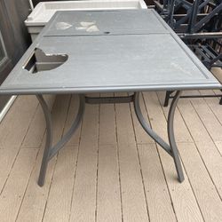 Patio Table - Needs Repair