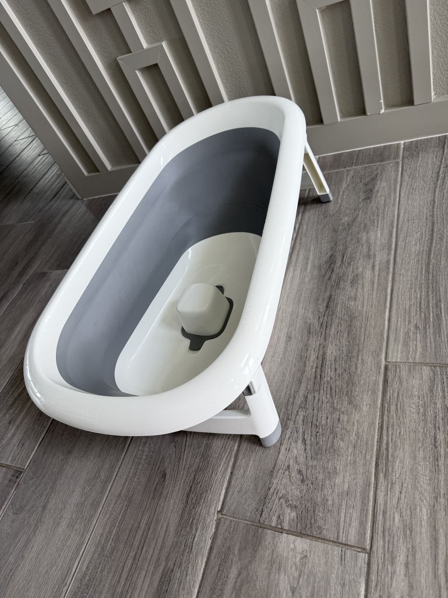 OXO Tot Convertible infant bathtub , Gray , BPA-Free plastic