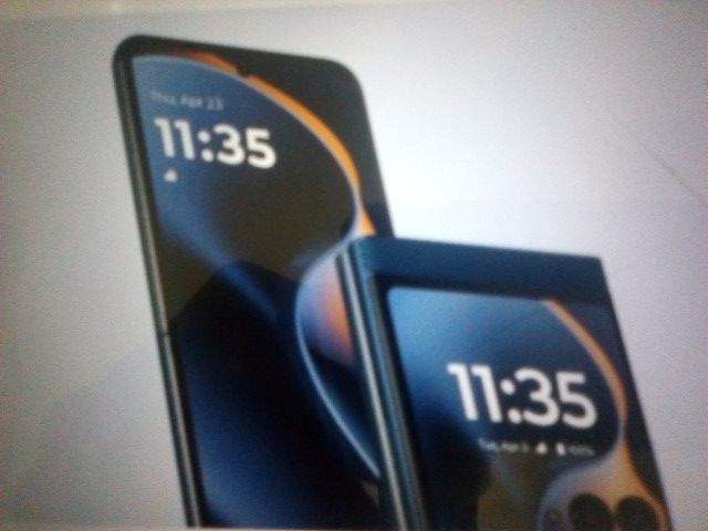 Motorola RAZR 2025 Pantone Gibraltar Sea Blue