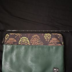 14 Inch Green Laptop Sleeve