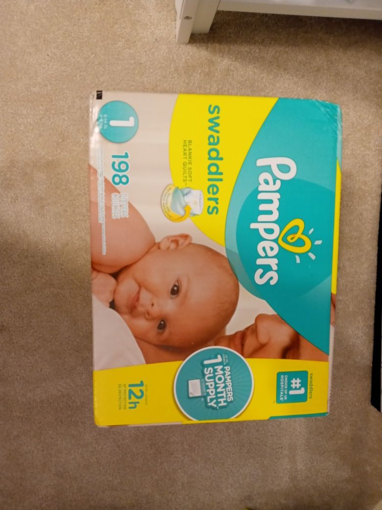 Pampers 198ct diapers