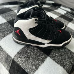 Jordan Kids Size 4