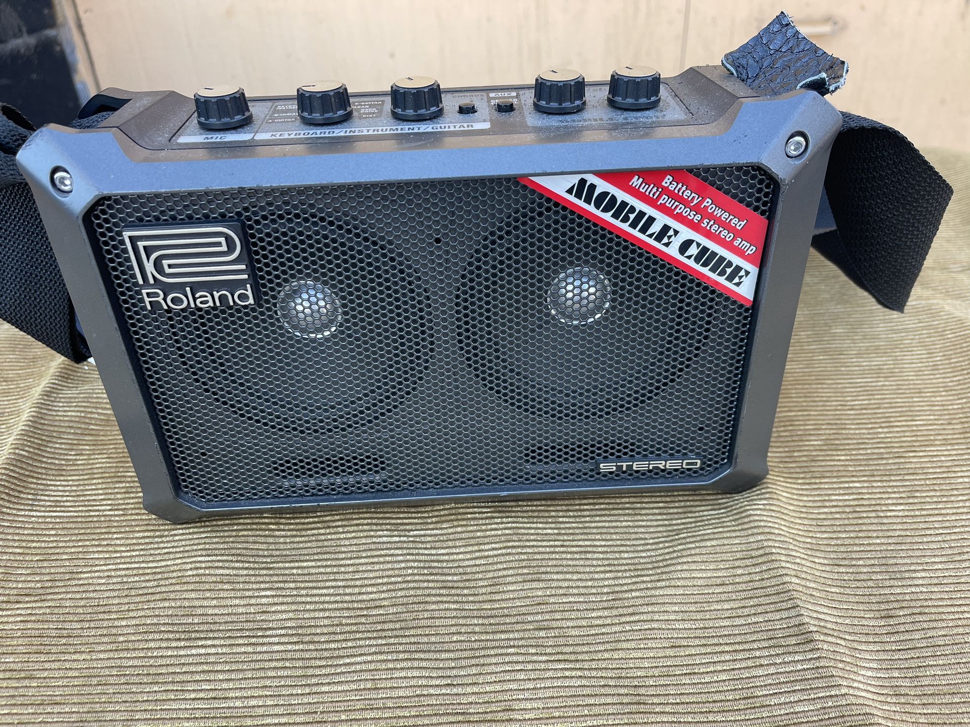 ROLAND MINI
