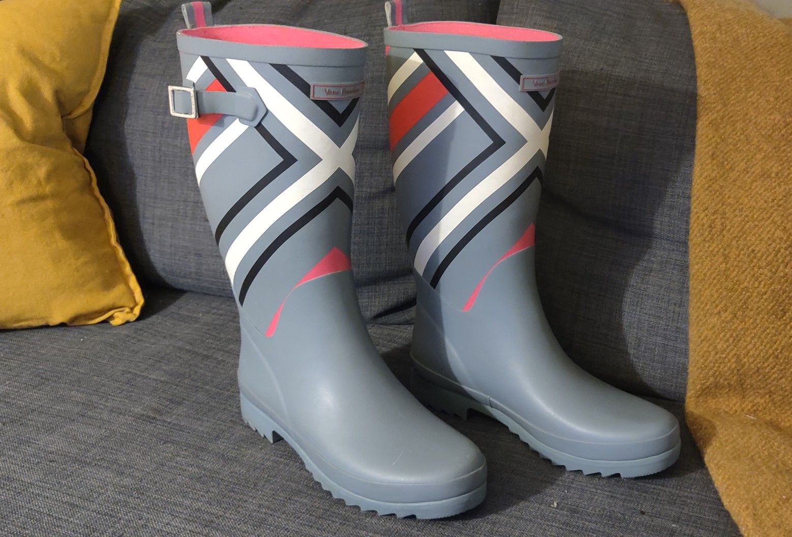 Vera Bradley Waterproof Rain Boots - Size 9- Grey/Pink/Black/White