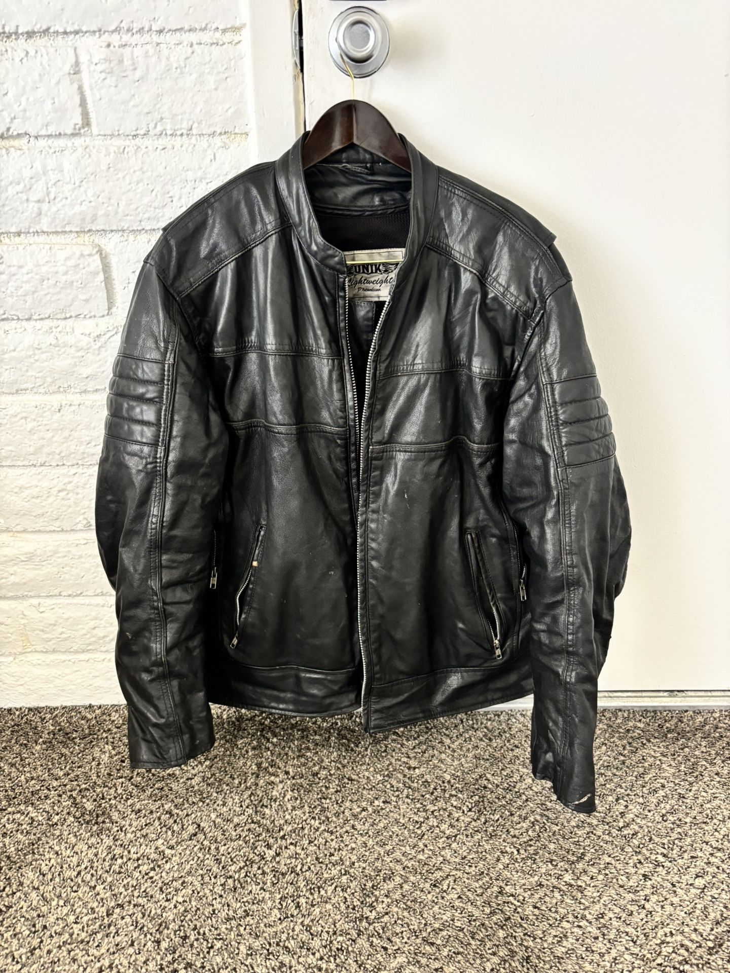 Unik Men’s Leather Jacket XL