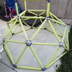 jungle gym