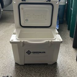 Grizzly 20 Cooler