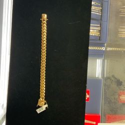 CUBAN LINK BRACELET 