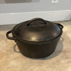Lodge Cast Iron Dutch Oven