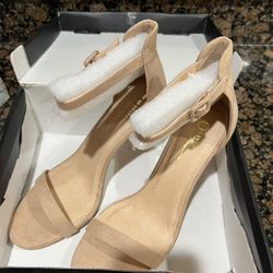 Olivia Nova Heels Size 10