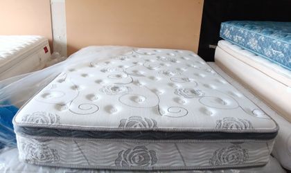 Queen Size Mattress (Colchon Queen Size )