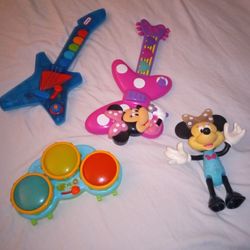 CHILDRENS LIGHT UP TOYS GUITAR PLAY TAKE ALL FOR $30
