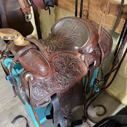 Saddle
