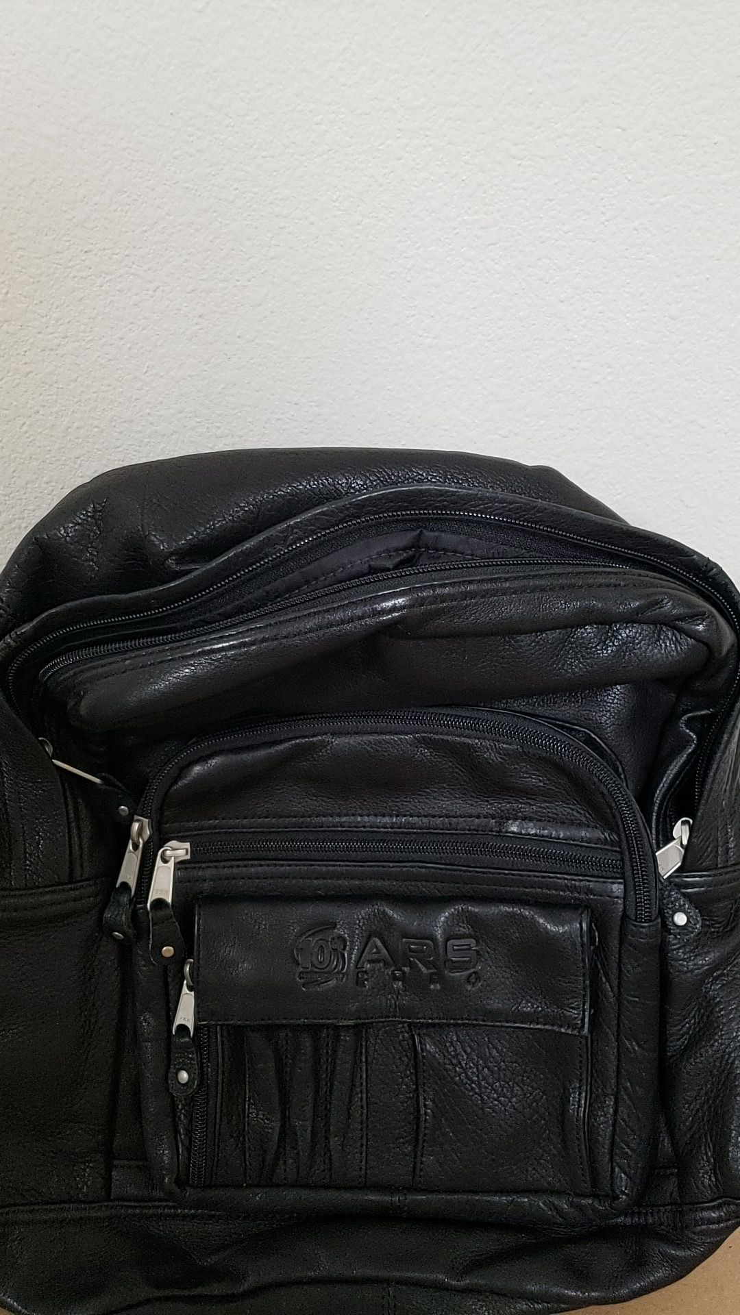Leather backbag (Canyon Outback)