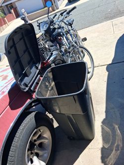 Trash can