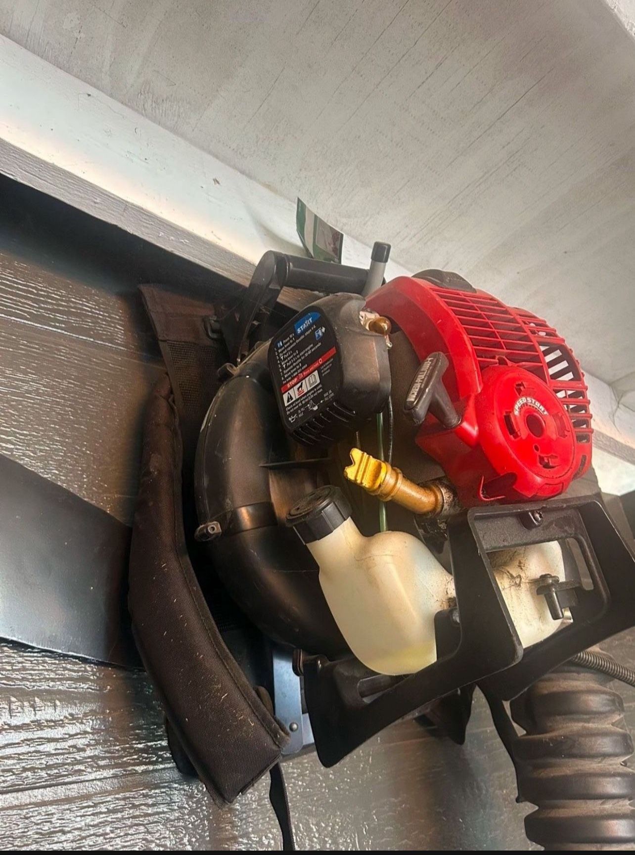 Leaf Blower
