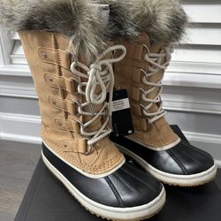 Sorel Joan Of Artic Boots - New 