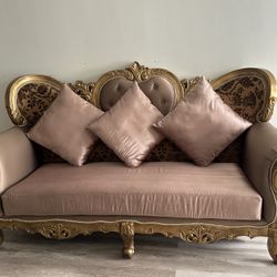 $2000 - Antique Hand crafted Maplewood Sofa 