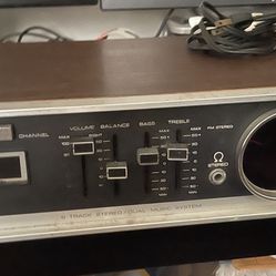 Vintage Electrophonic AM/FM 8track Receiver
