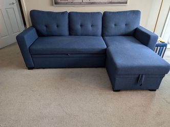 Sectional Couch - Blue Color - Great condition - No Pets/ No Smoking