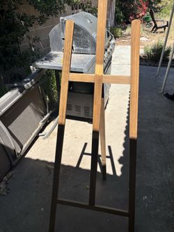 Wood Easal