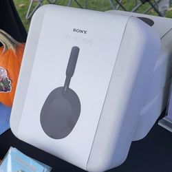 Sony WH-1000XM5, Unopened, NEW 