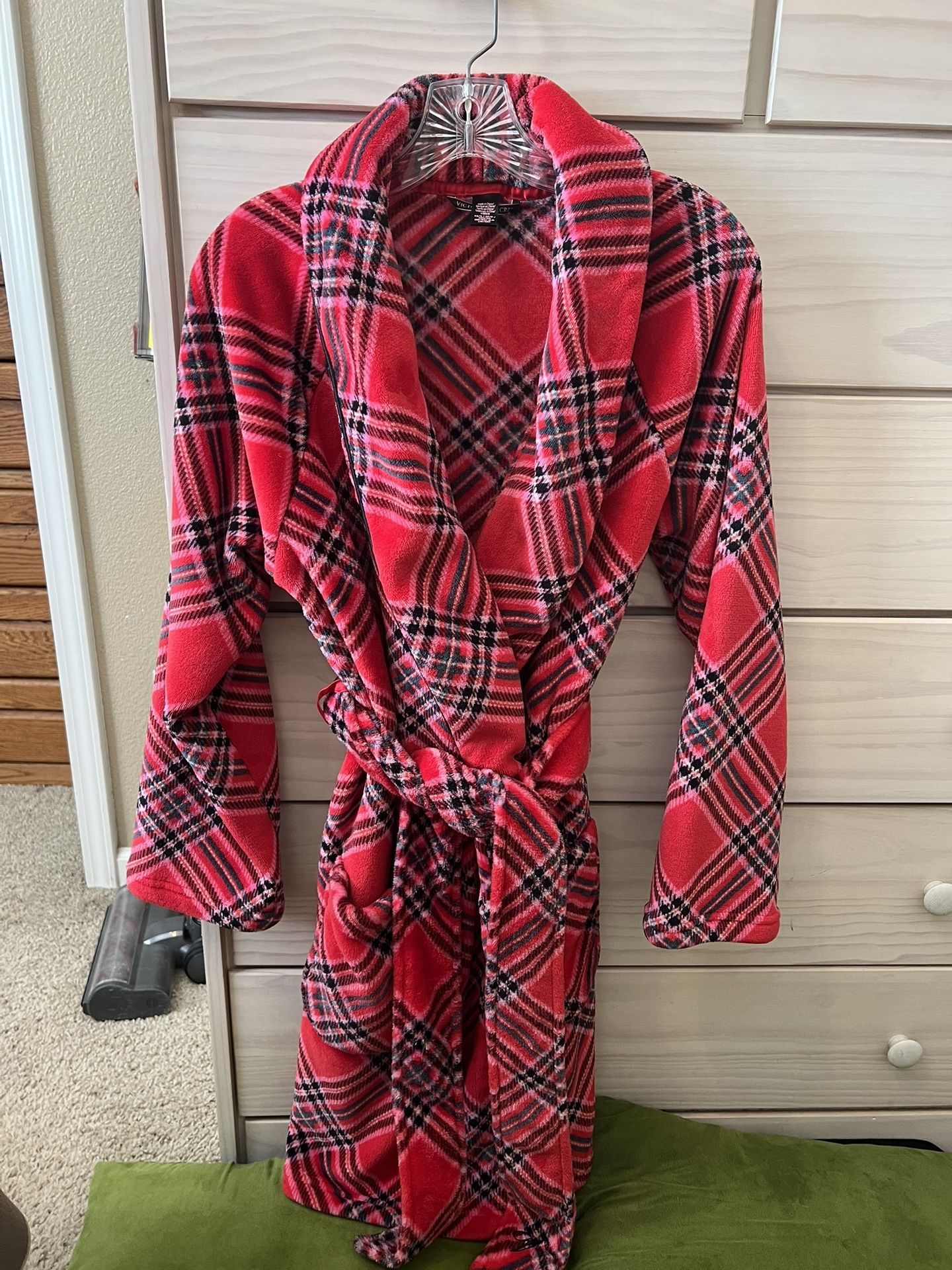 VICTORIAS SECRET ROBE