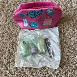 New Clinique Bag with Travel Size 