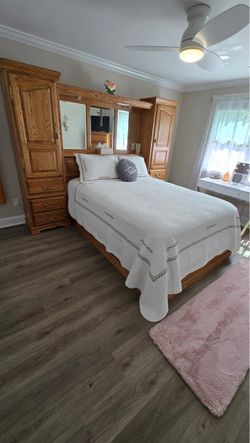 Vintage Oak Wall Unit Bedroom Set with Bed