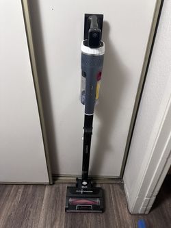 Shark Vacuum 