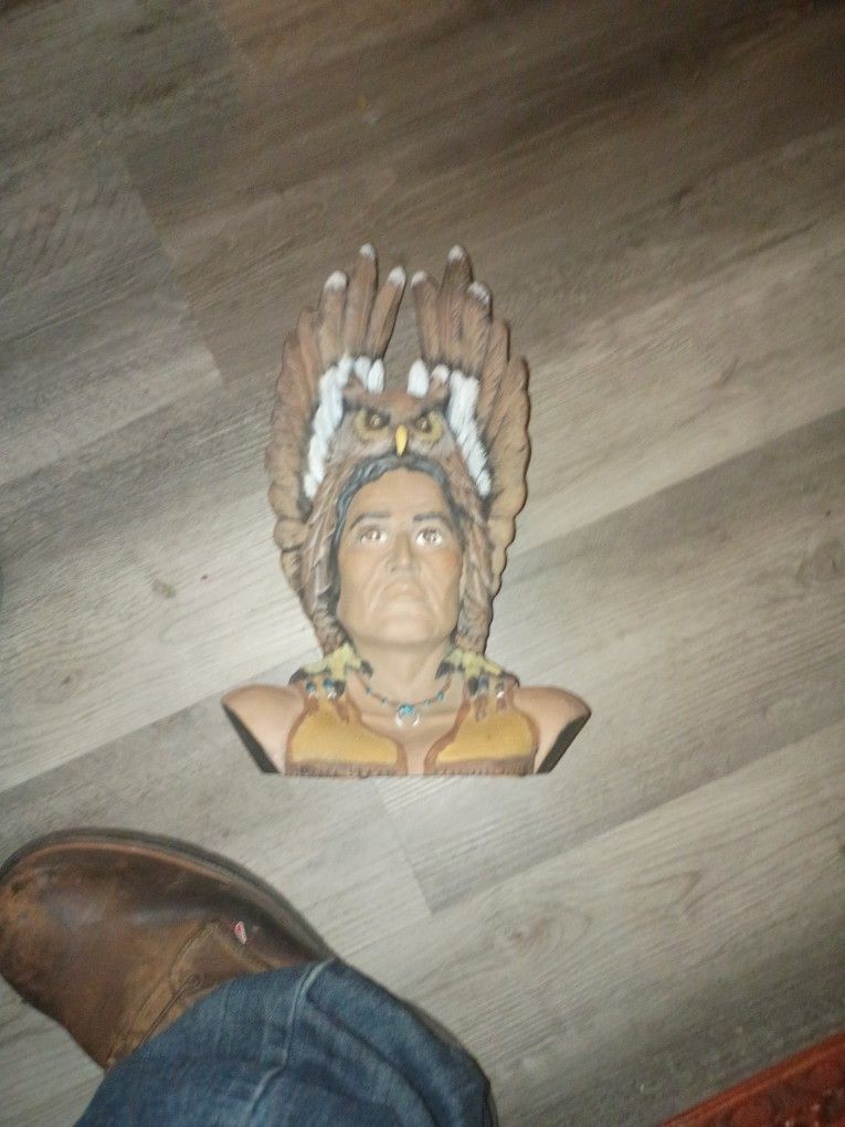 Vintage Ceramic Native American Head/Bust Owl Headdress