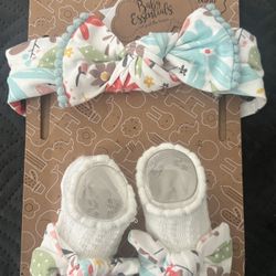 Baby Essentials Floral Headband and Booties Set 0-6 months