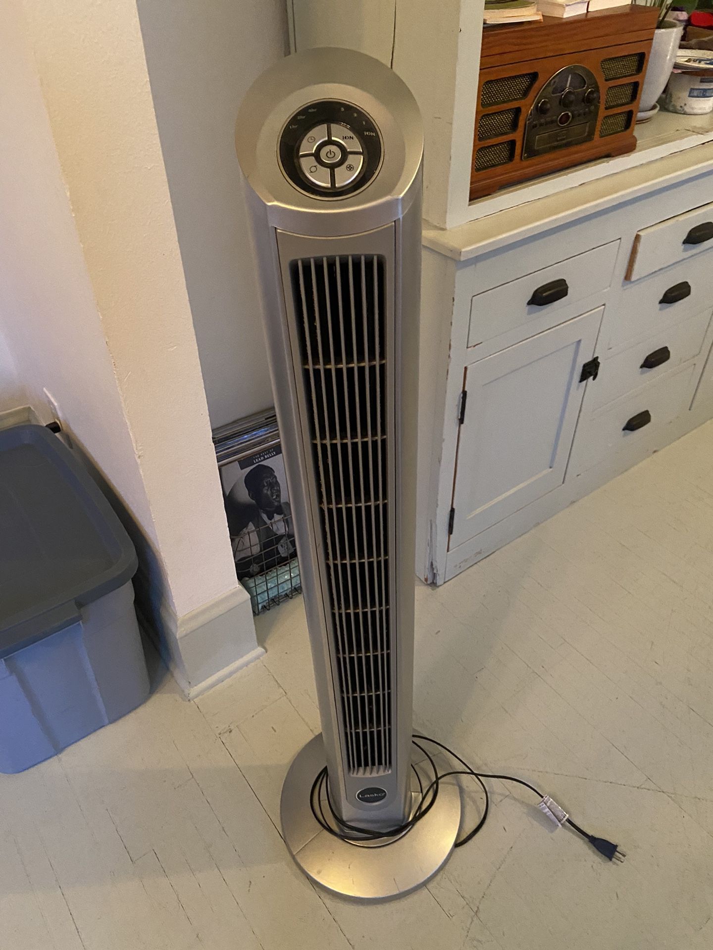 Lasko Oscillating Tower Fan