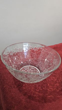 bowl NEW princess house fantasia big $43