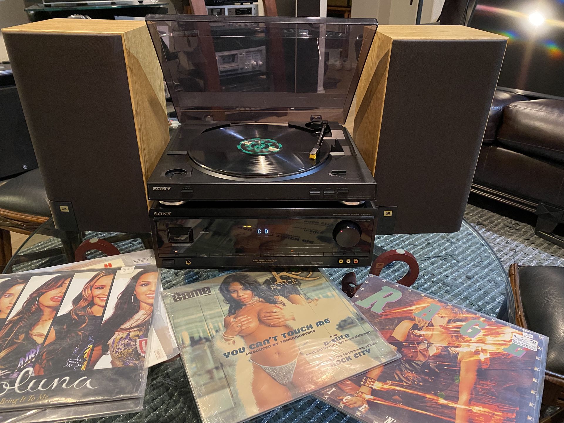 sony turntable receiver,JBL speakers,subwoofer,bluetooth module.