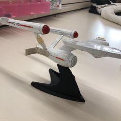 Paramount Star Trek USS Enterprise Model NCC-1701